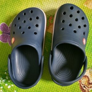 Crocs J1
